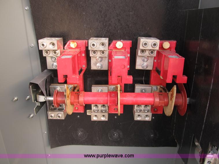 image for item D9322 Square D 1,200 amp disconnect box