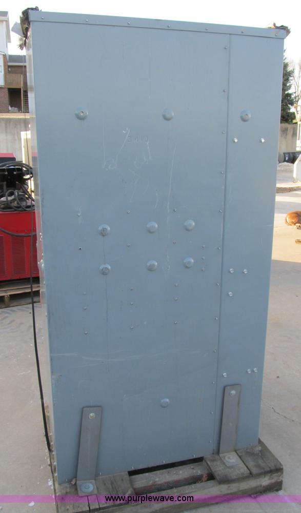 image for item D9322 Square D 1,200 amp disconnect box