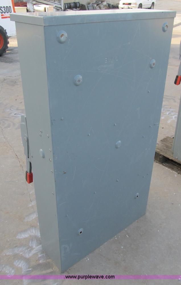 image for item D9323 Square D 600 amp disconnect box