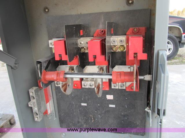 image for item D9323 Square D 600 amp disconnect box