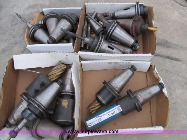 image for item D9427 Approximately 16 machine tools