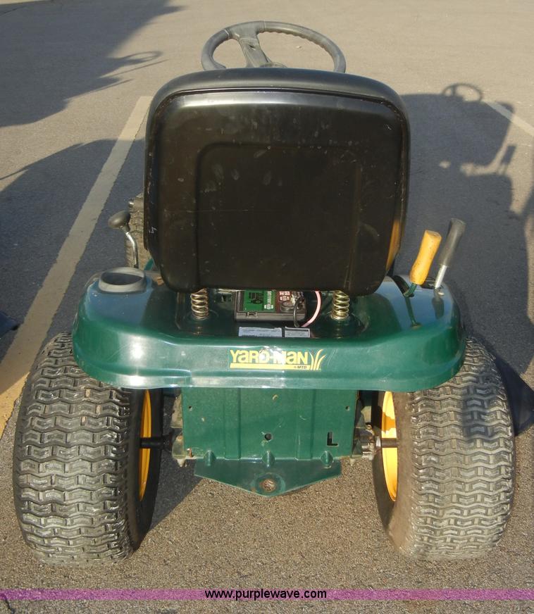 image for item U9918 Yardman lawn mower