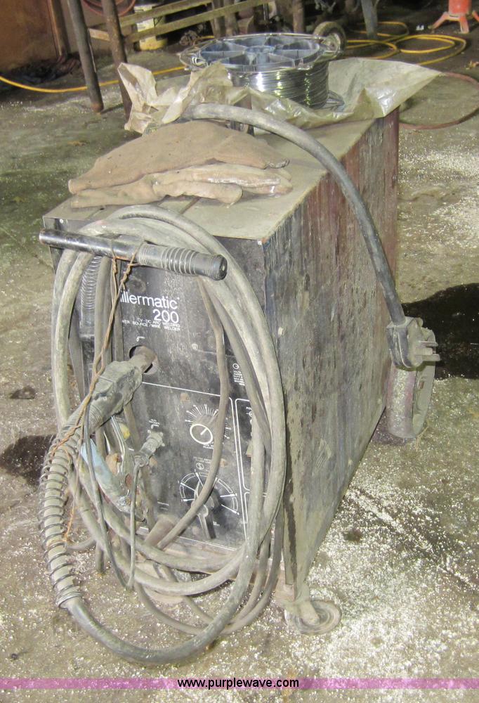 image for item V9011 Millermatic 200 wire welder