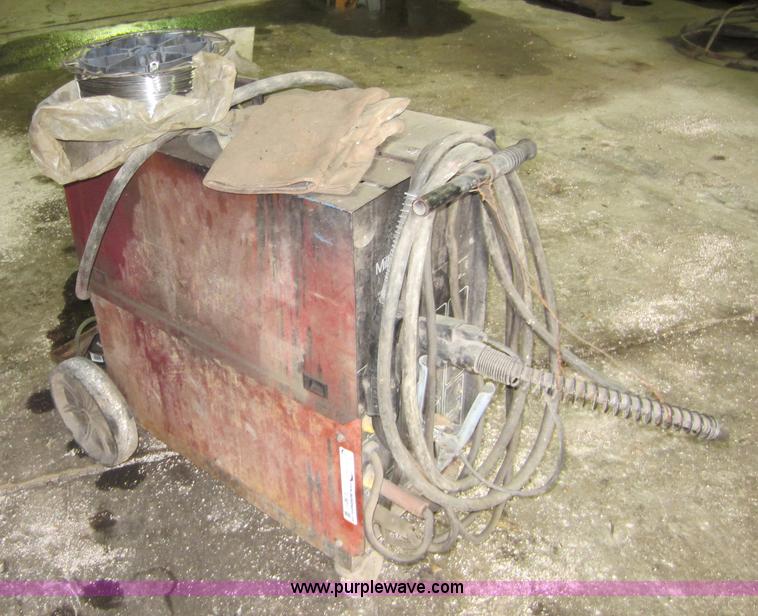 image for item V9011 Millermatic 200 wire welder