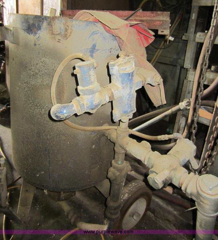 image for item V9022 (3) sand blasters