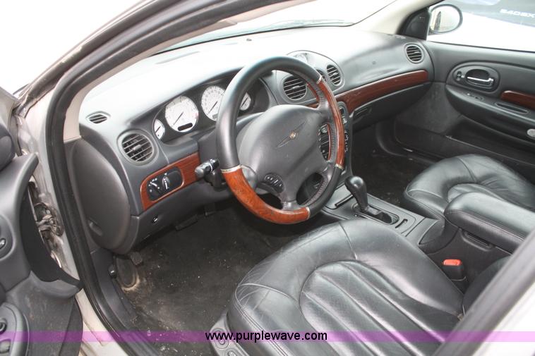 image for item C4412 2001 Chrysler 300M