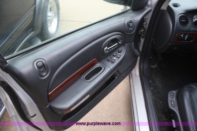 image for item C4412 2001 Chrysler 300M