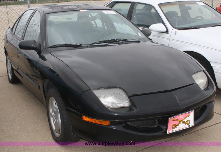 image for item C4415 1998 Pontiac Sunfire SE