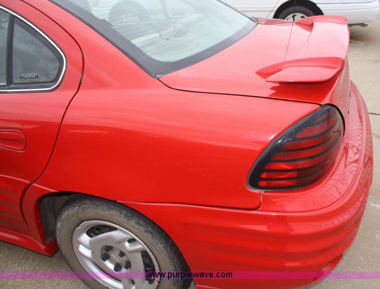 image for item C4417 2001 Pontiac Grand Am SE