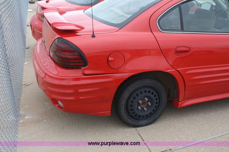 image for item C4417 2001 Pontiac Grand Am SE