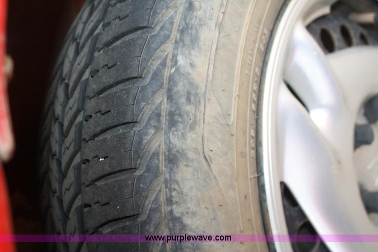 image for item C4417 2001 Pontiac Grand Am SE