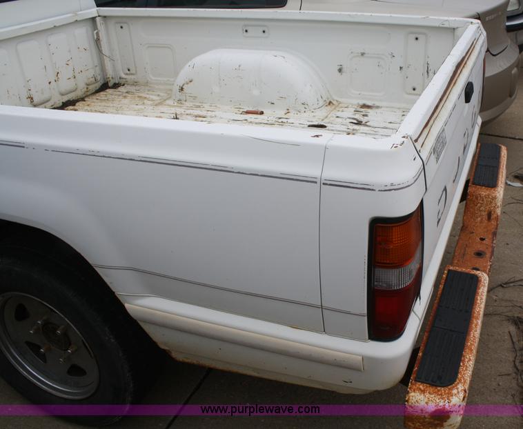 image for item C4421 1989 Dodge Ram 50 Sport pickup truck