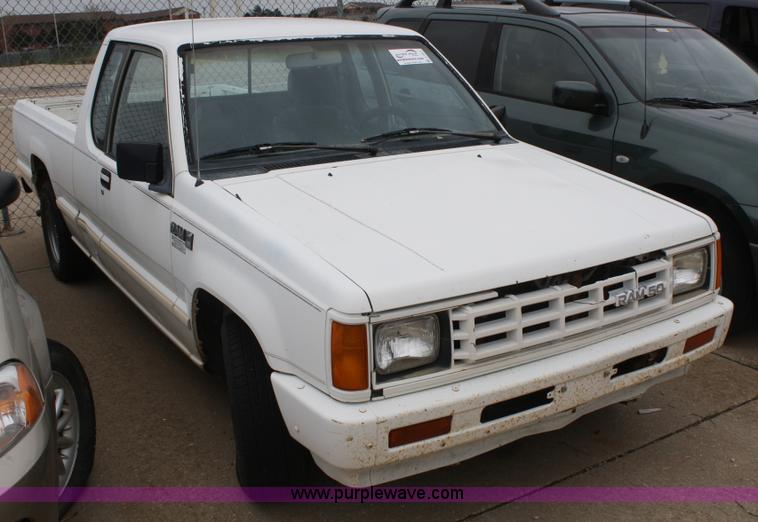 image for item C4421 1989 Dodge Ram 50 Sport pickup truck