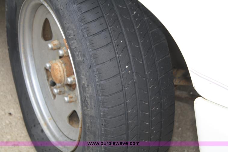 image for item C4421 1989 Dodge Ram 50 Sport pickup truck