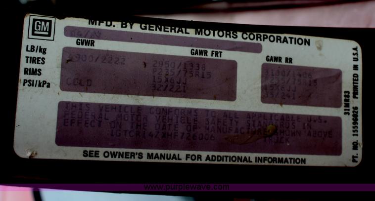 image for item C4425 1987 GMC Sierra 1500 pickup truck