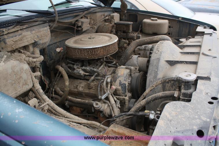 image for item C4426 1990 Chevrolet Silverado K1500 pickup truck