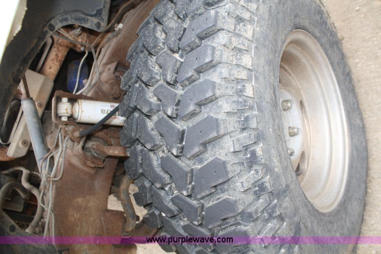 image for item C4426 1990 Chevrolet Silverado K1500 pickup truck