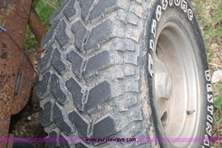 image for item C4426 1990 Chevrolet Silverado K1500 pickup truck