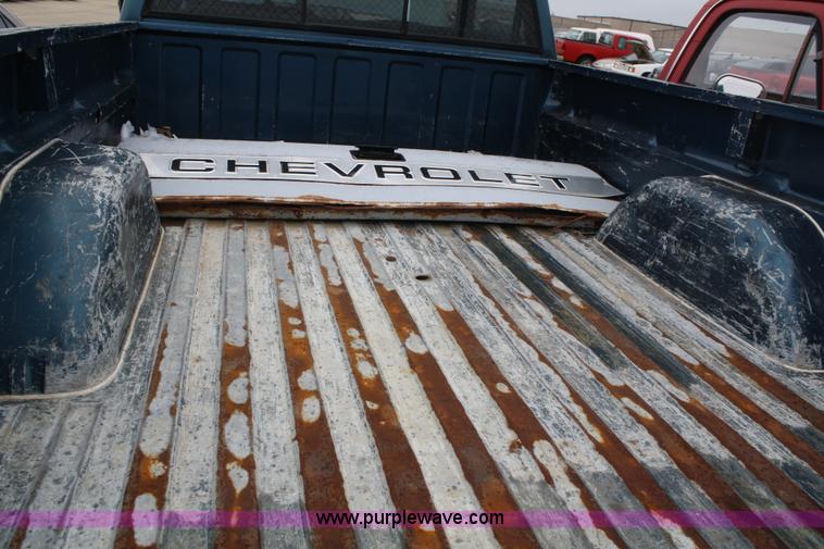 image for item C4426 1990 Chevrolet Silverado K1500 pickup truck