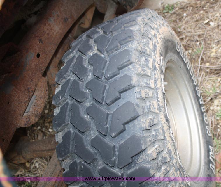 image for item C4426 1990 Chevrolet Silverado K1500 pickup truck