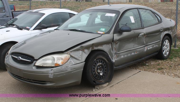 image for item C4427 2002 Ford Taurus LX