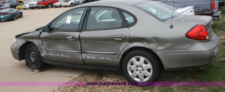 image for item C4427 2002 Ford Taurus LX