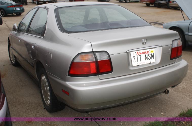 image for item C4430 1996 Honda Accord LX