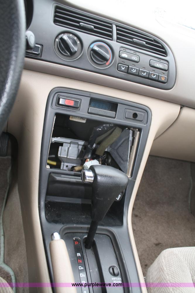 image for item C4430 1996 Honda Accord LX