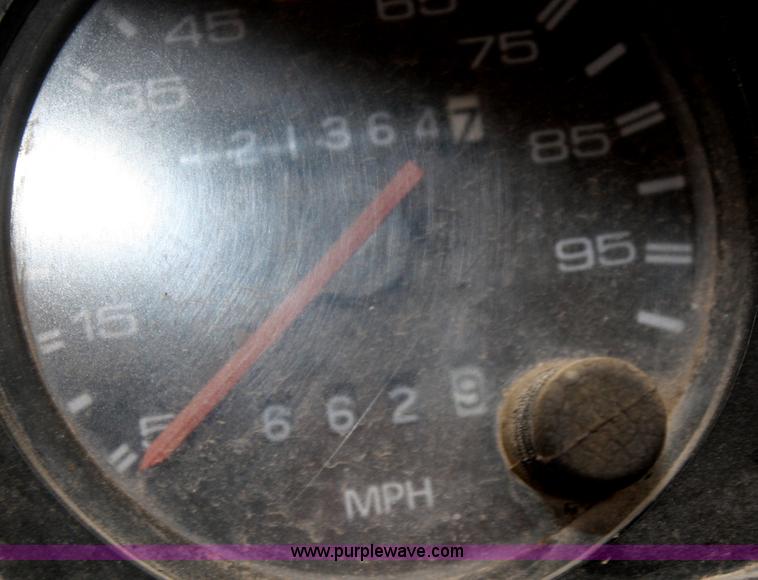 image for item C4432 1986 Isuzu Trooper II SUV