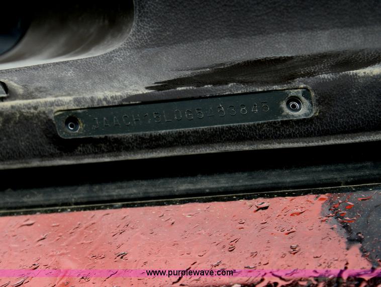 image for item C4432 1986 Isuzu Trooper II SUV