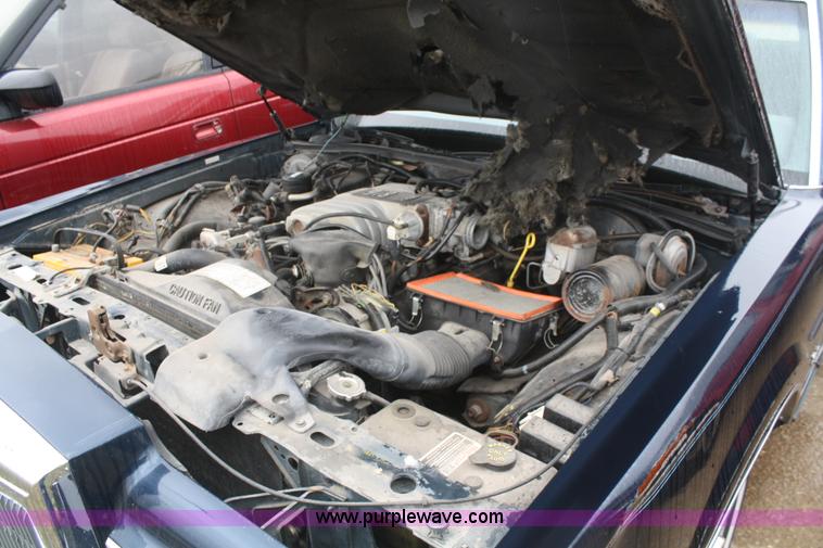 image for item C4433 1988 Lincoln Town Car