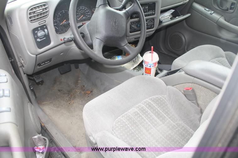 image for item C4434 2001 Chevrolet Blazer LS SUV