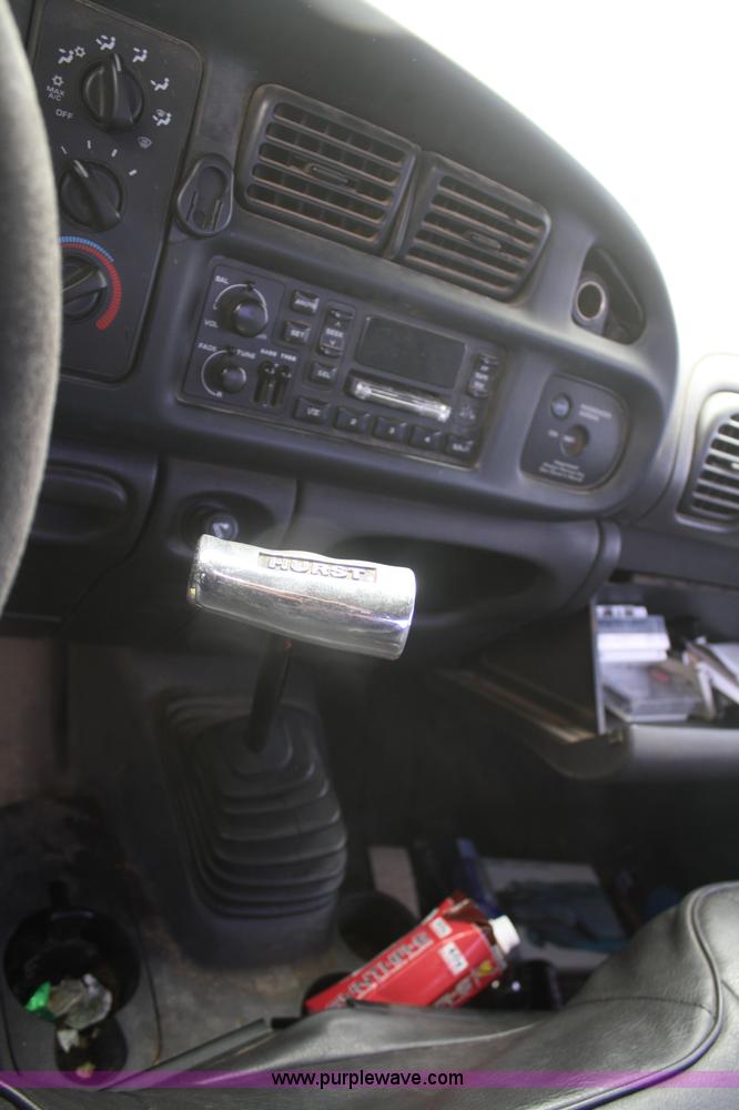 image for item C4435 1998 Dodge Ram 1500 pickup truck