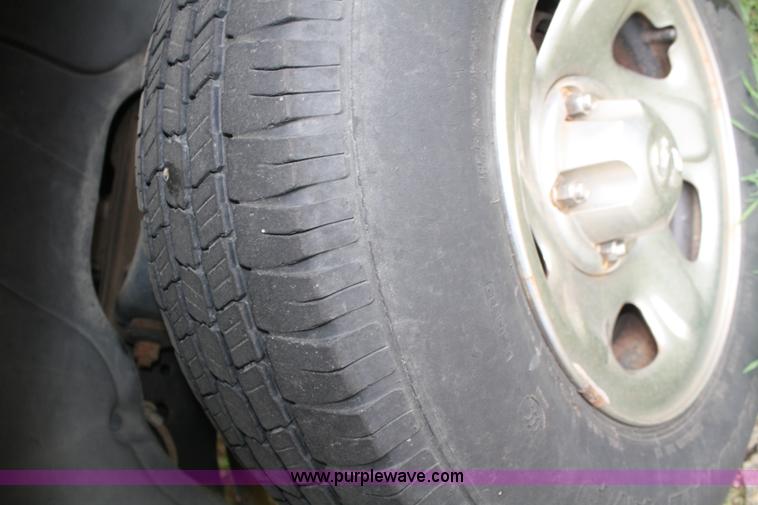 image for item C4435 1998 Dodge Ram 1500 pickup truck