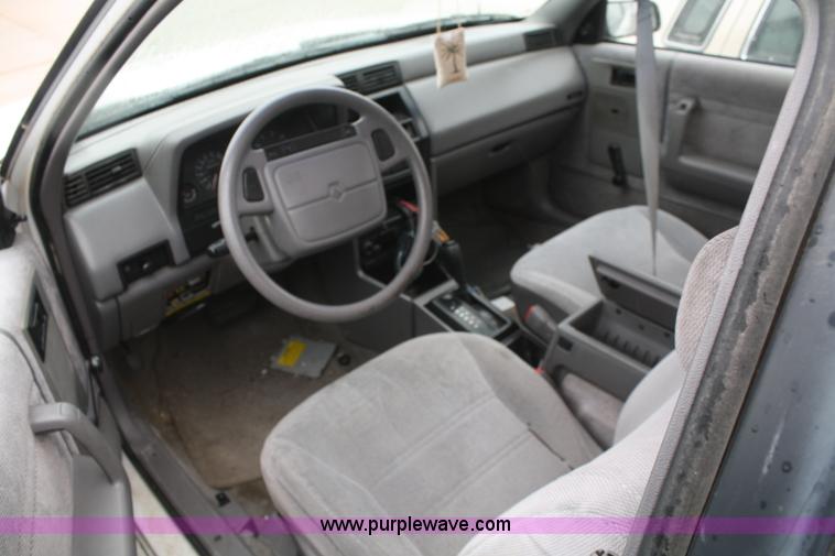 image for item C4436 1994 Plymouth Sundance Duster