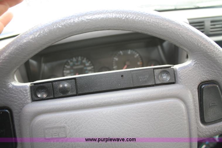 image for item C4436 1994 Plymouth Sundance Duster