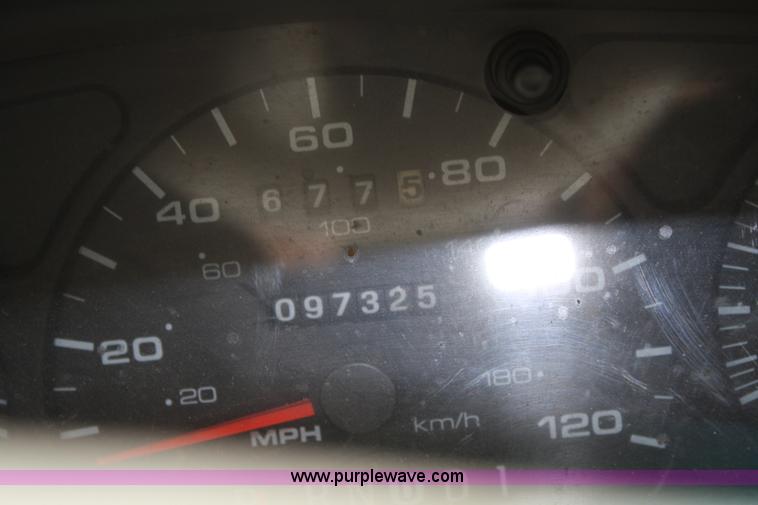 image for item C4438 2000 Ford Taurus SE