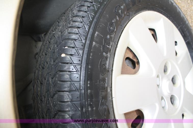 image for item C4438 2000 Ford Taurus SE