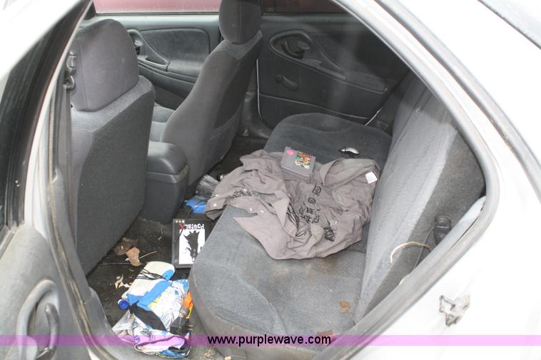 image for item C4439 2000 Chevrolet Cavalier LS