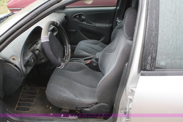 image for item C4439 2000 Chevrolet Cavalier LS