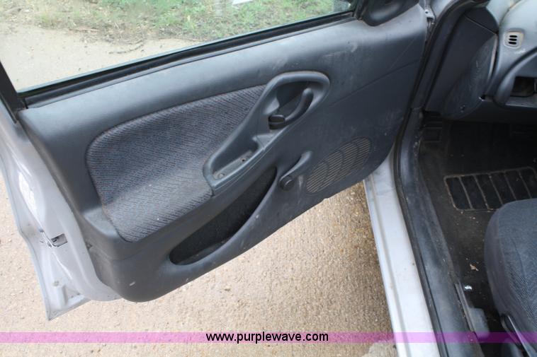 image for item C4439 2000 Chevrolet Cavalier LS