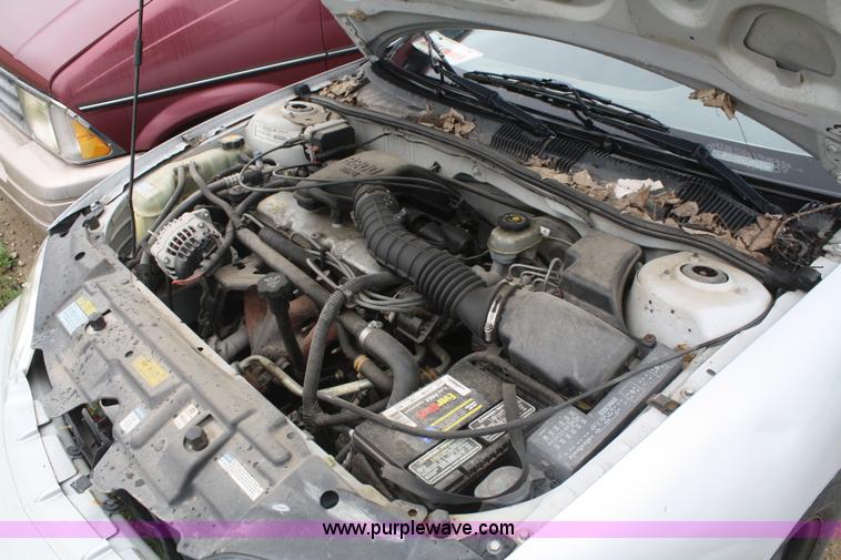 image for item C4439 2000 Chevrolet Cavalier LS