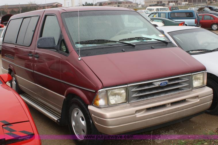 image for item C4440 1996 Ford Aerostar XLT mini van