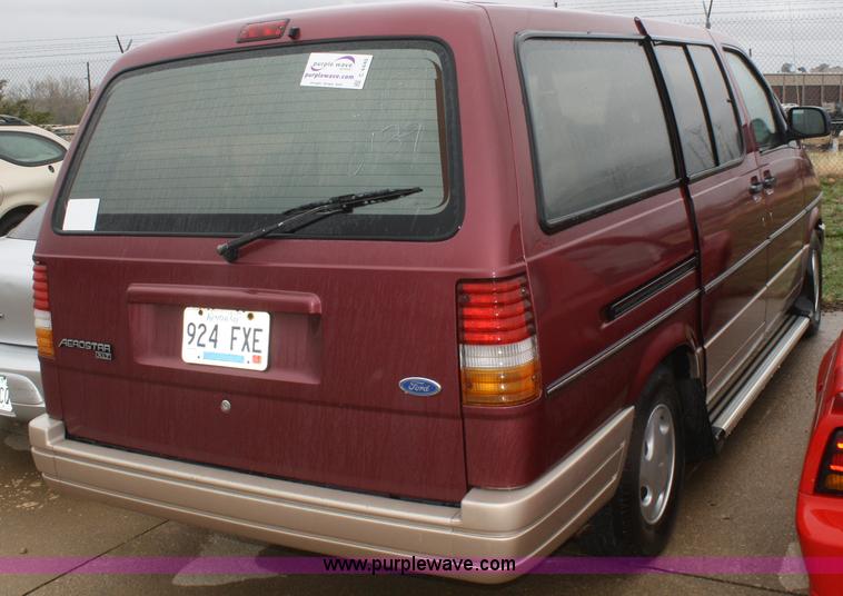 image for item C4440 1996 Ford Aerostar XLT mini van