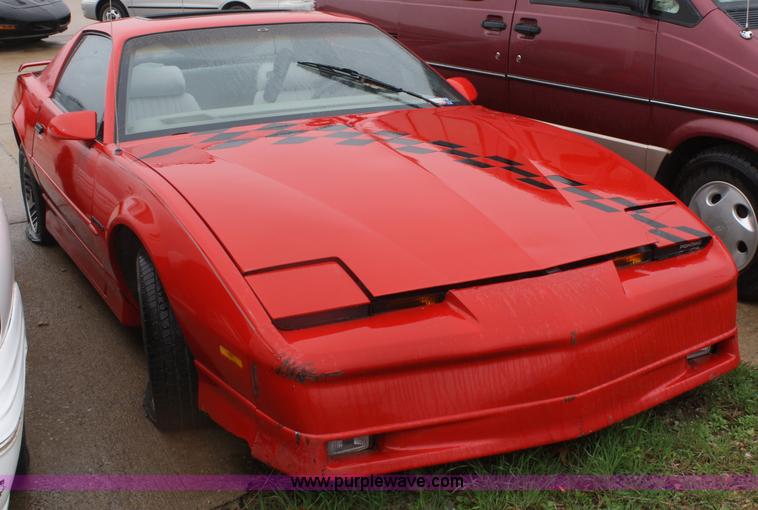 image for item C4441 1990 Pontiac Firebird
