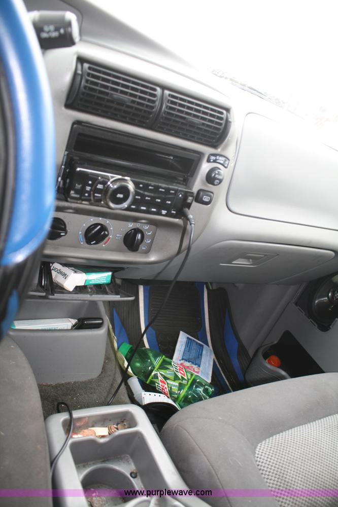 image for item C4448 2003 Ford Explorer SUV