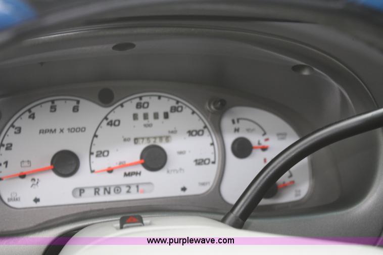 image for item C4448 2003 Ford Explorer SUV