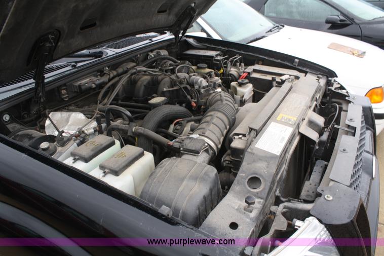 image for item C4448 2003 Ford Explorer SUV