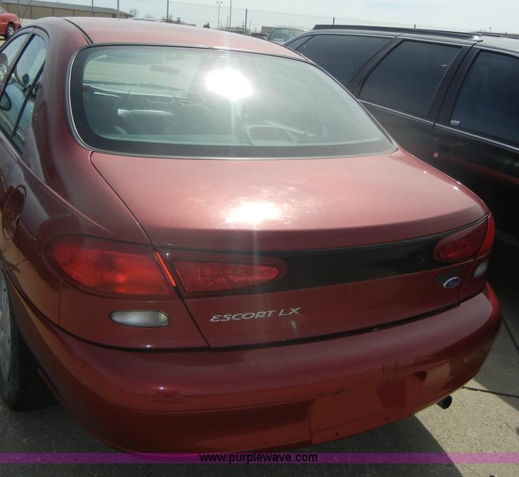 image for item C4449 1998 Ford Escort LX