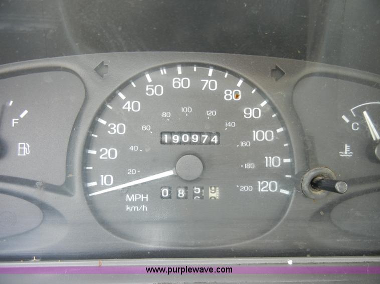 image for item C4449 1998 Ford Escort LX